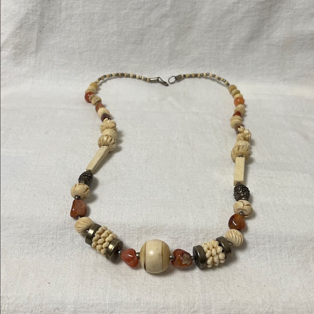 Vintage Beaded Necklace with Earthy Tones 
13 1/2” long.